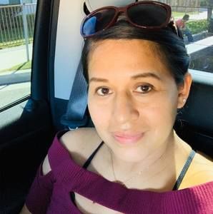 Meet your Posher, Mireya